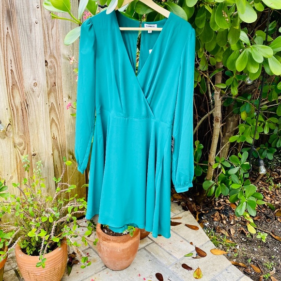 Dress - Picture 1 of 2